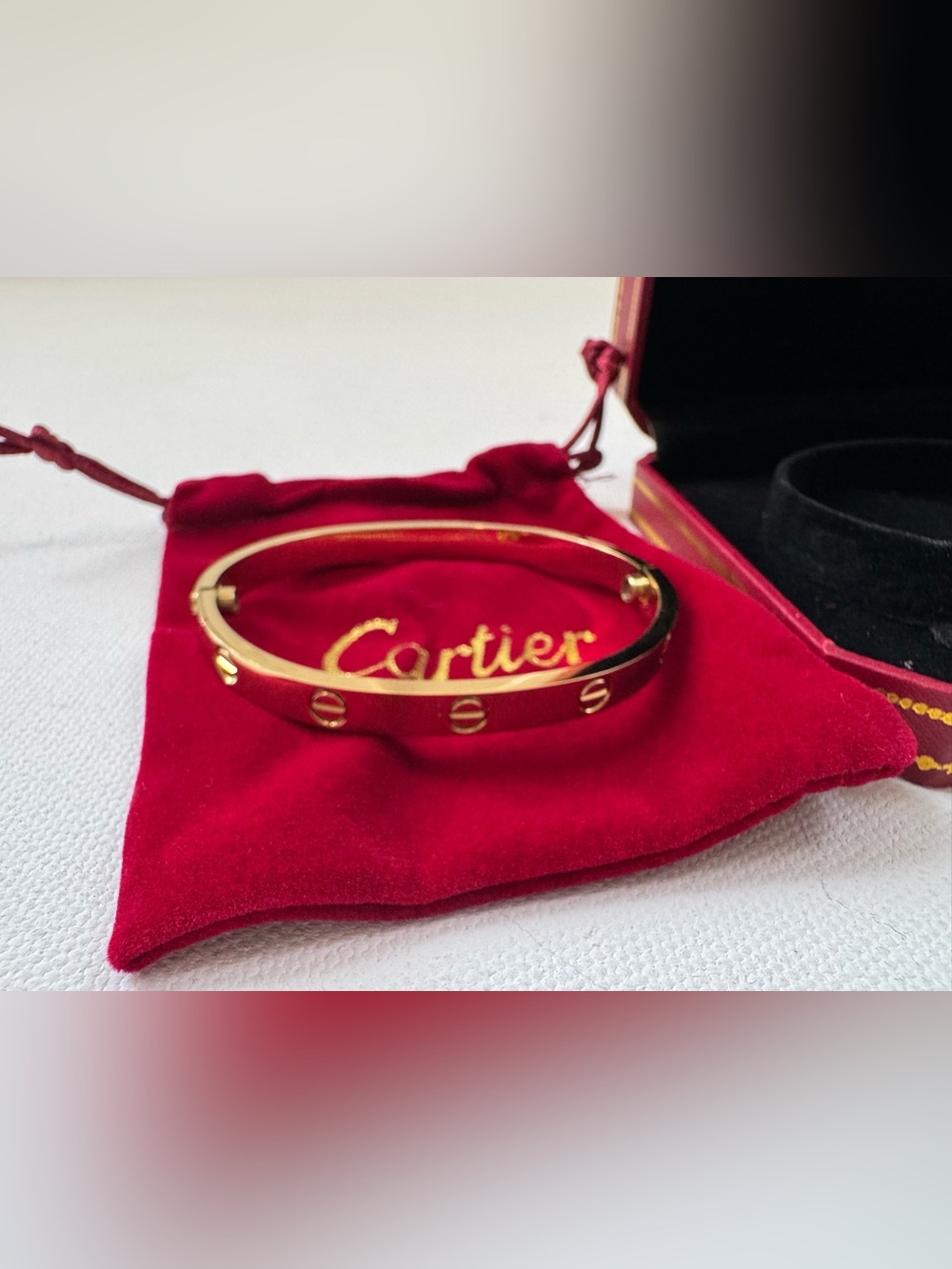 LUXE LOVE Bracelet Gold Complete Set Box, Pouch & Screwdriver